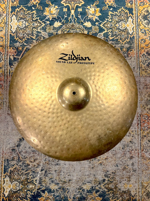 Zildjian Prototype K Custom Vibe Circular Deep Hammering 22” 3032 g